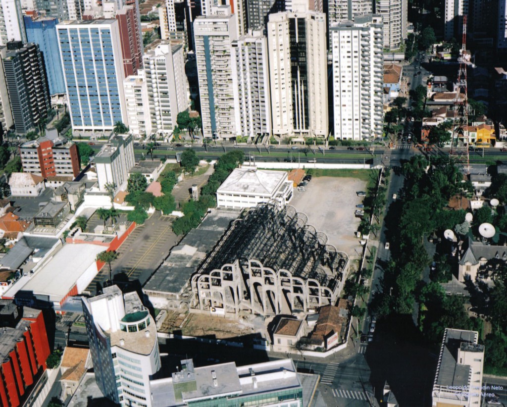Primeira Igreja Batista de Curitiba - Avenida Batel – 2001